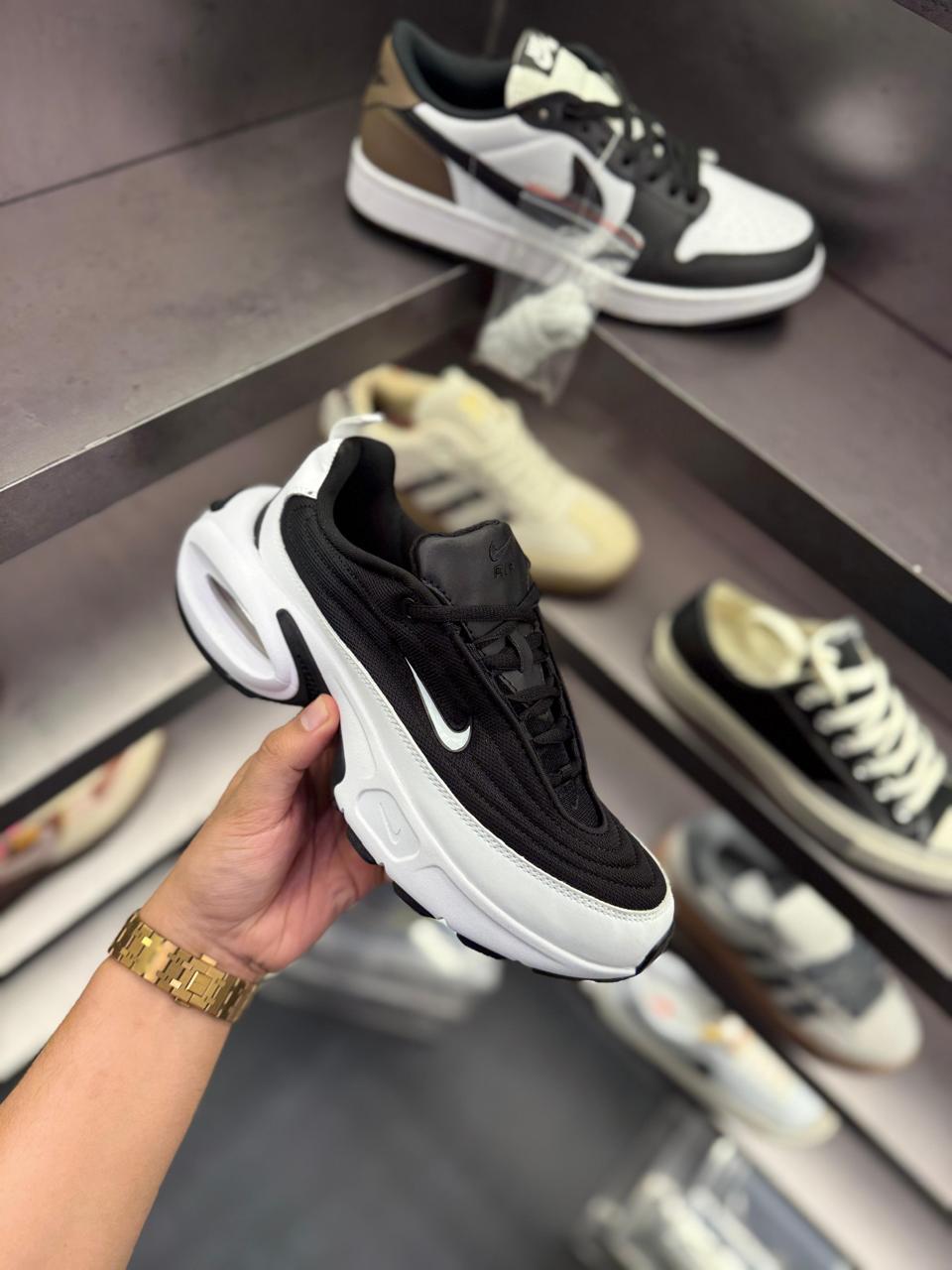 *NIKE AIRMAX PORTAL TRAINERS WHITE BLUE RED 🖤🖤*