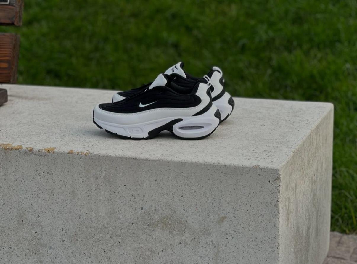 *NIKE AIRMAX PORTAL TRAINERS WHITE BLUE RED 🖤🖤*