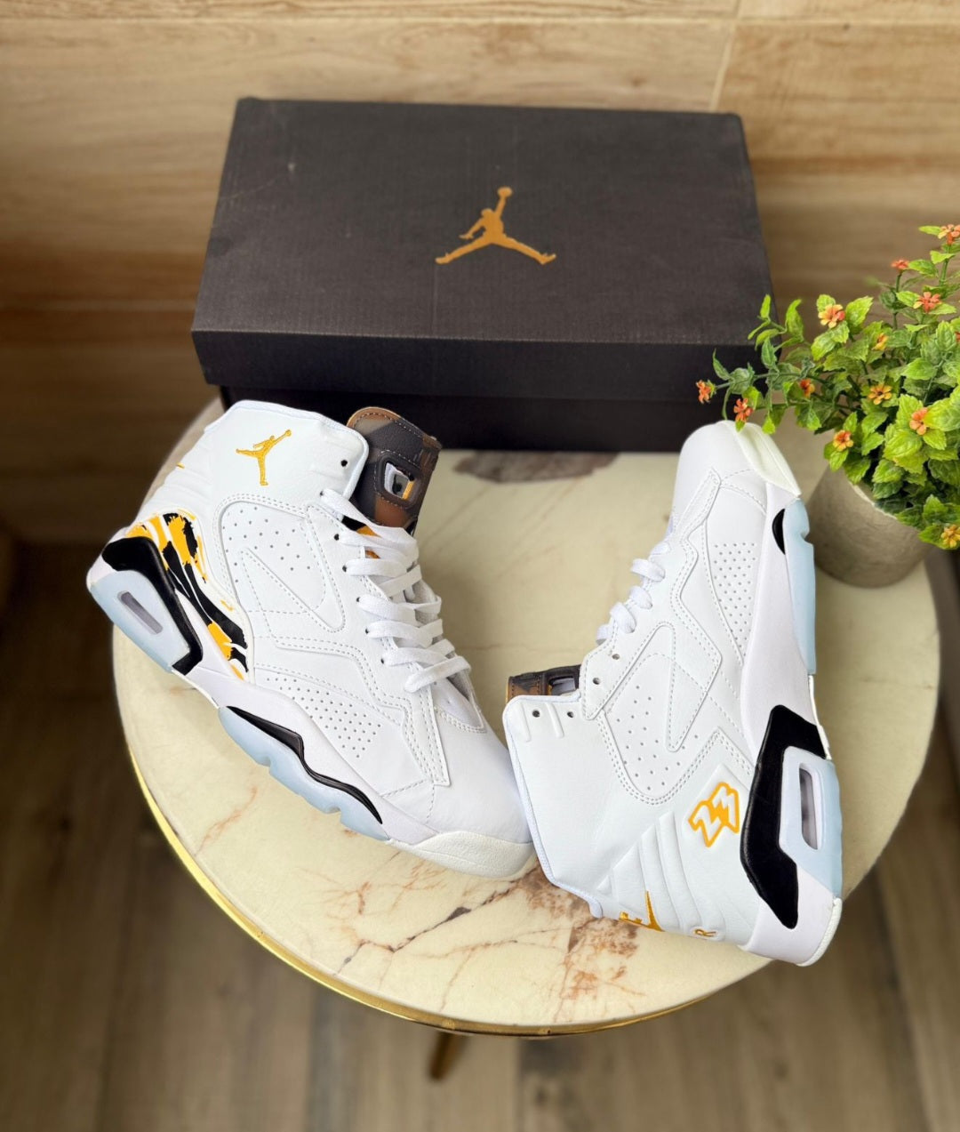 Air Jordans JUMPMAN MVP WHITE👟