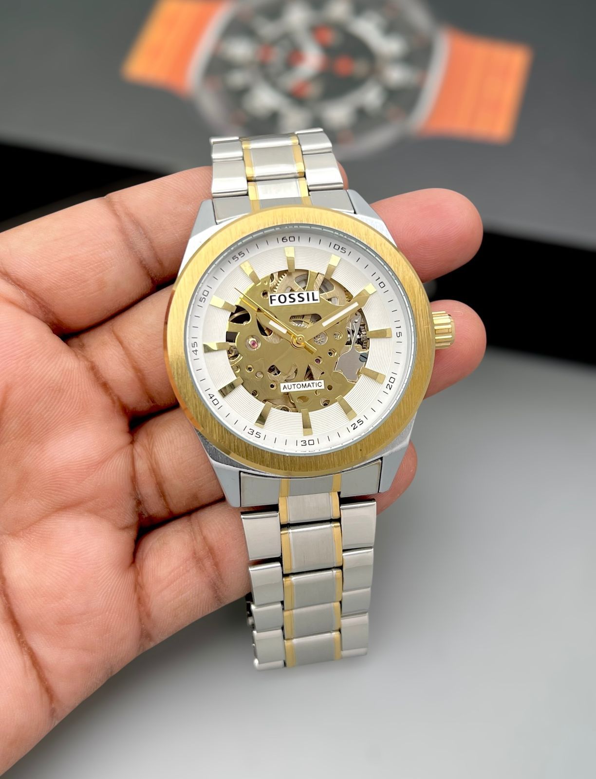 🕰️ Fossil – Timeless Elegance Meets Modern Style ⌚