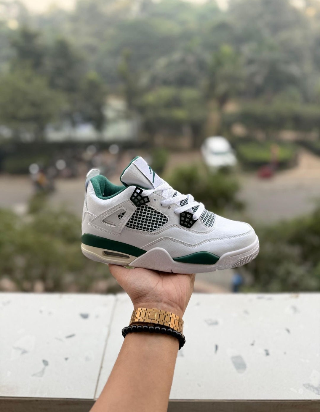 AIR JORDANS RETRO 4