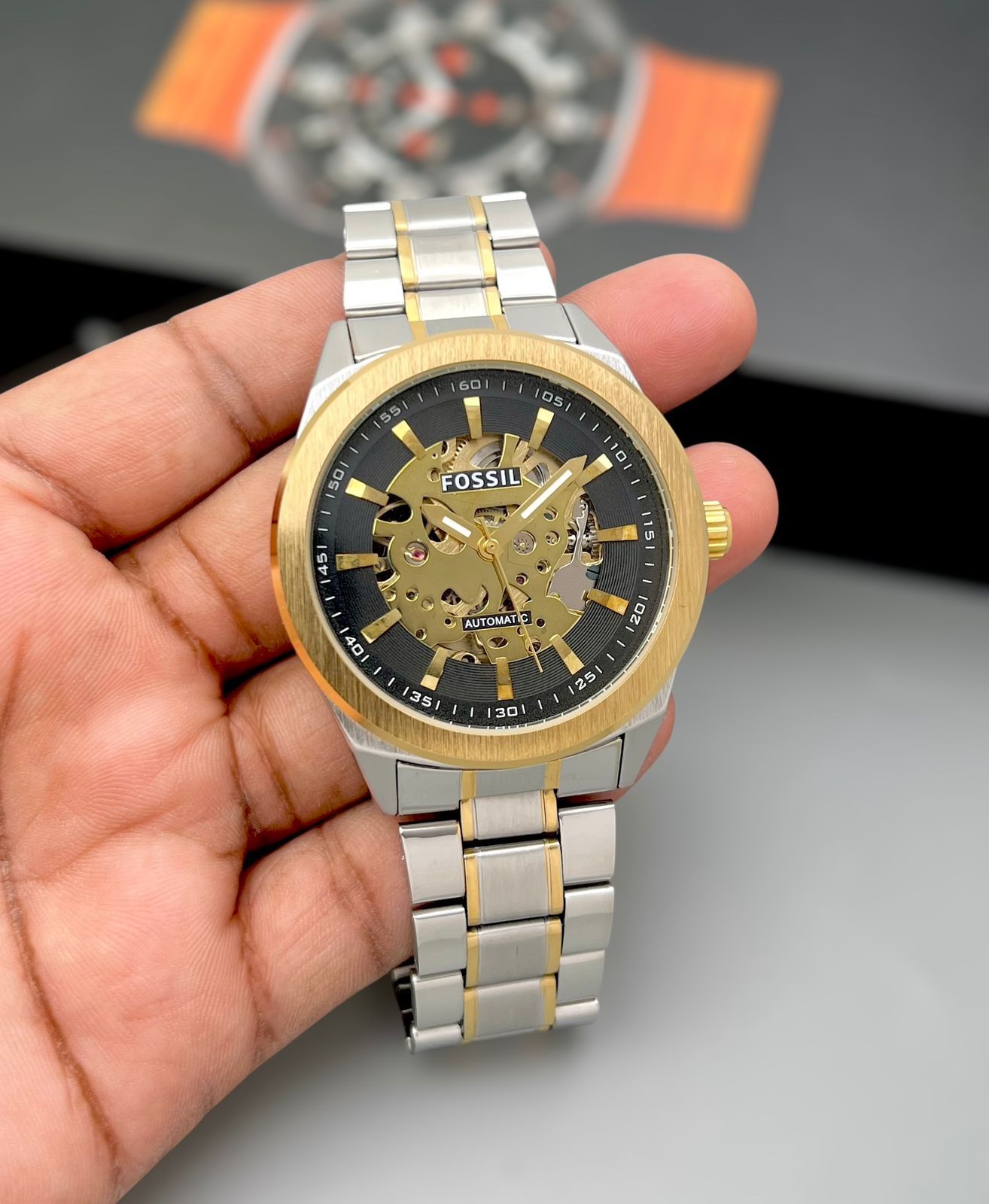 🕰️ Fossil – Timeless Elegance Meets Modern Style ⌚