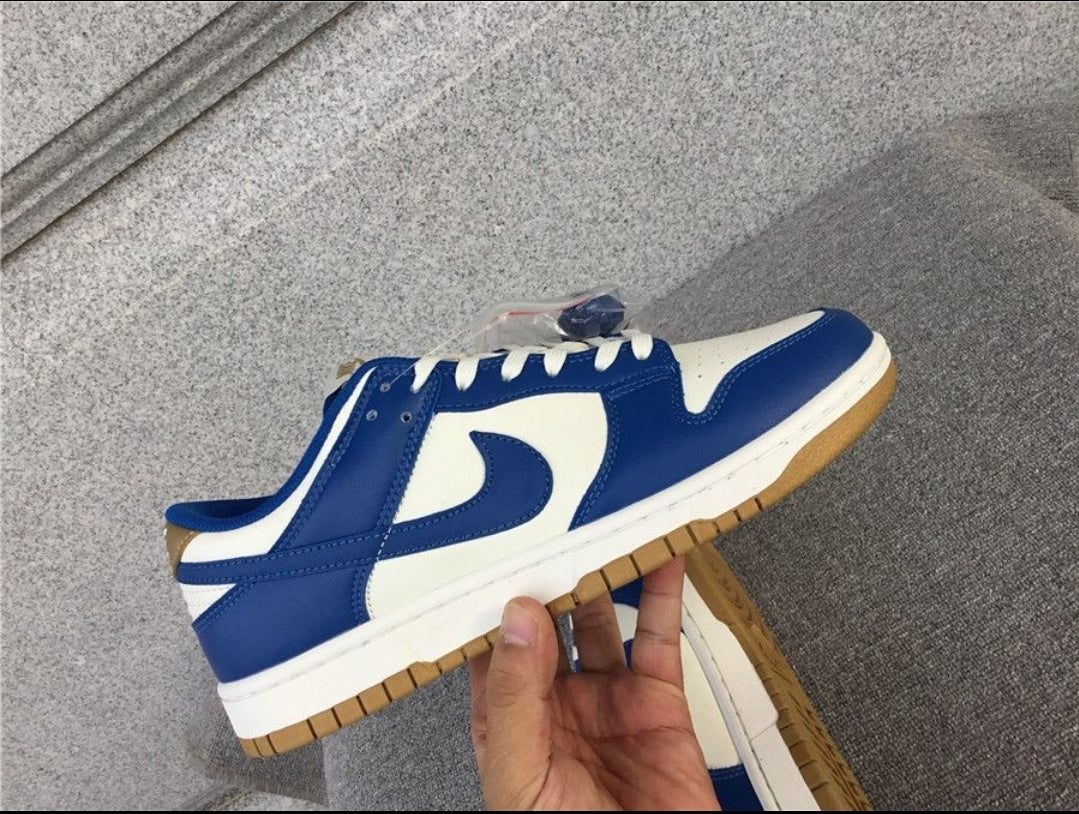 NIKE SB DUNK LOW ‘KANSAS CITY ROYALS’ 💙👟